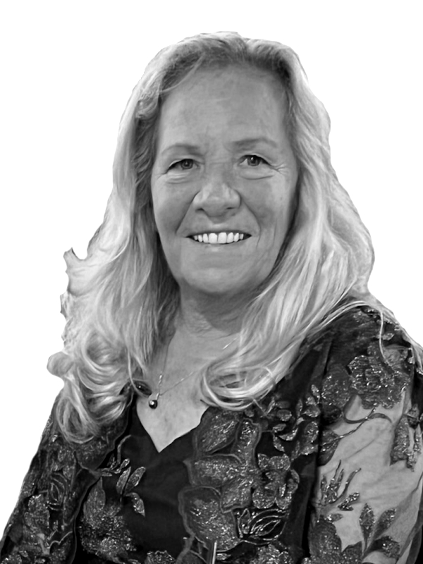 Team photo of Julie Helfrich